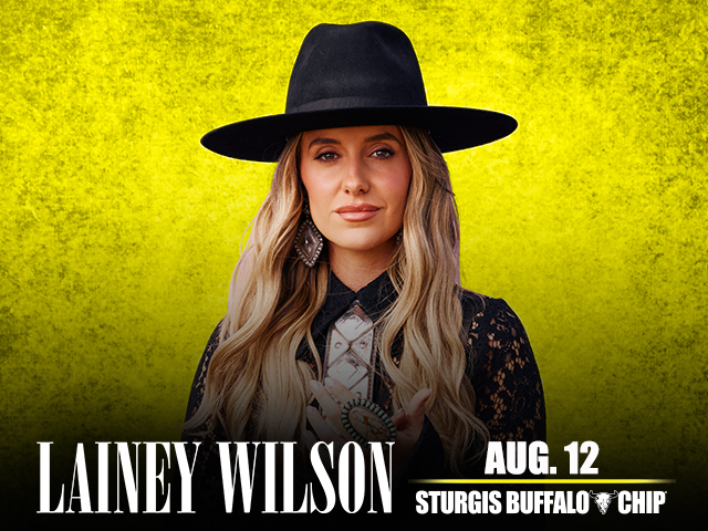 Lainey Wilson At the BuffaloChip 8-12-26
